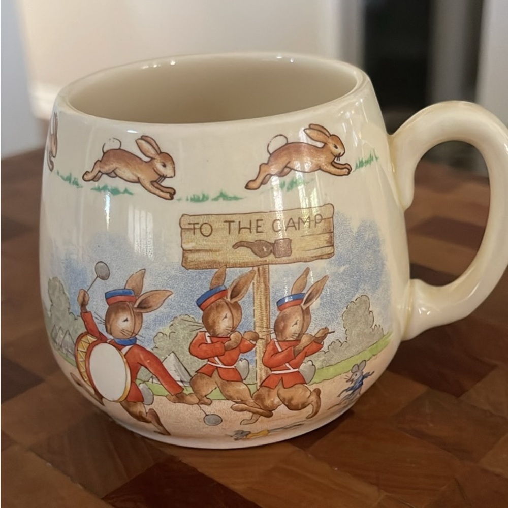 Royal Doulton Bunnykins “To The Camp” Don Mug Signed BARBARA VERNON 1937-53 RARE